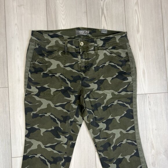 NWT Torrid Size 16 Crop Aviator Skinny Stretch Twill Mid-Rise Pant Camo Green - Picture 2 of 13